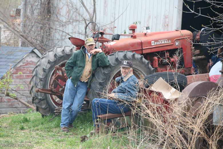 Photo link to 2010 Spring Plow Day